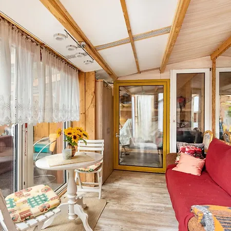 Mit Pool - アパート